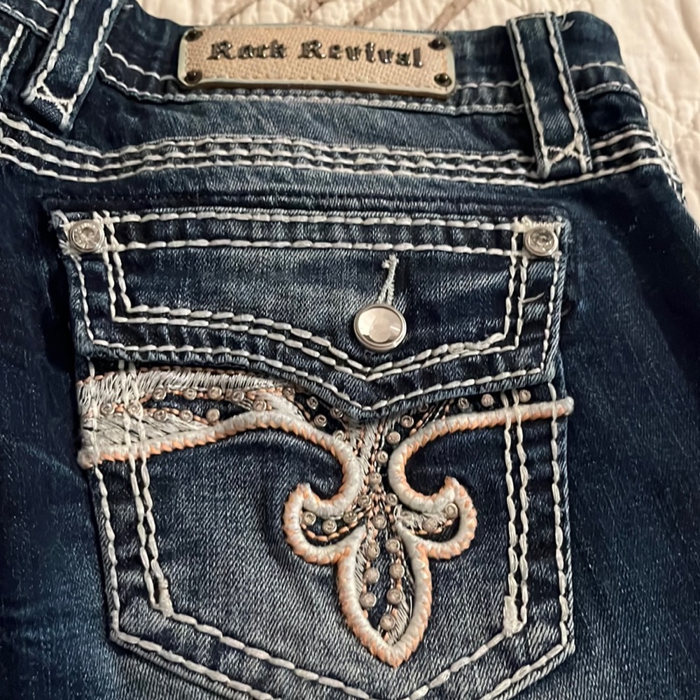 Rock Revival Avery jeans